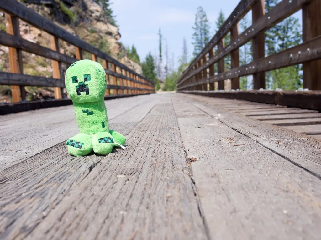 Creeper on a Trestle