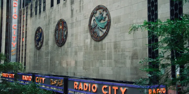 Podcast Radio Station